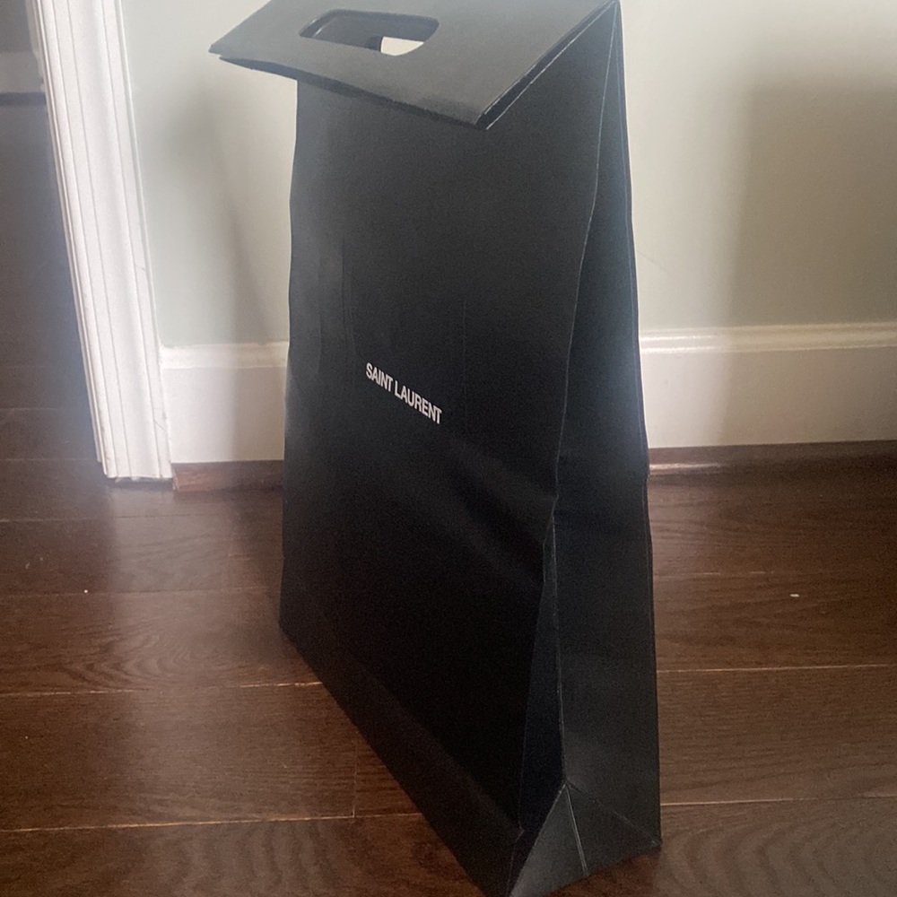 *authentic* Saint Laurent shoppings bags - Picture 7 of 7